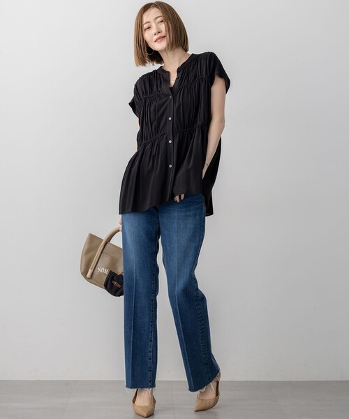 23区（ニジュウサンク）の「【接触冷感/WEB&一部店舗限定】レーヨンスパローン ティアード ブラウス（シャツ/ブラウス・レディース・ダークブラウン系/黄土色系/ブラック系/アイボリー系・38）」の13枚目の写真