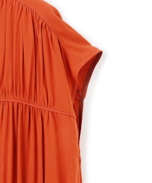 23区（ニジュウサンク）の「【接触冷感/WEB&一部店舗限定】レーヨンスパローン ティアード ブラウス（シャツ/ブラウス・レディース・ダークブラウン系/黄土色系/ブラック系/アイボリー系・38）」の22枚目の写真