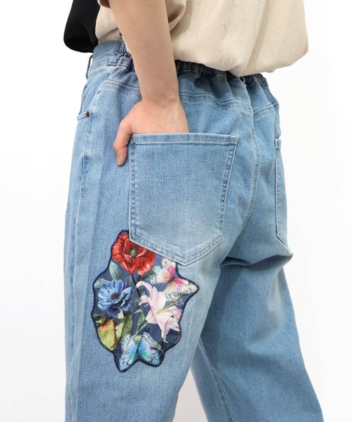 iS ScoLar(イズスカラー)の「552271:蝶花アップリケ ストレッチデニムパンツ(デニムパンツ・レディース・ブルー/ブラック・M)」の21枚目の写真