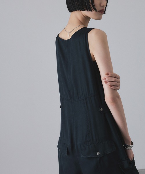 slow様アダムエロペ　クロスミリタリーオールインワン　ネイビー　新品　38 ADAM ET ROPÉ FEMME(アダム エ ロペ ファム) / ピグメントクロス