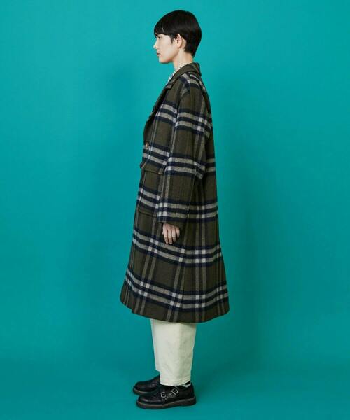 FRAPBOIS（フラボア）の「モッサコート（チェスターコート・レディース・カーキ/ブラック・1/2）」の3枚目の写真