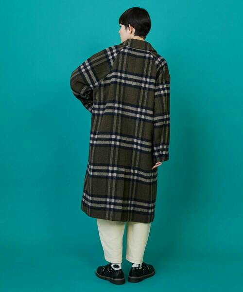 FRAPBOIS（フラボア）の「モッサコート（チェスターコート・レディース・カーキ/ブラック・1/2）」の16枚目の写真