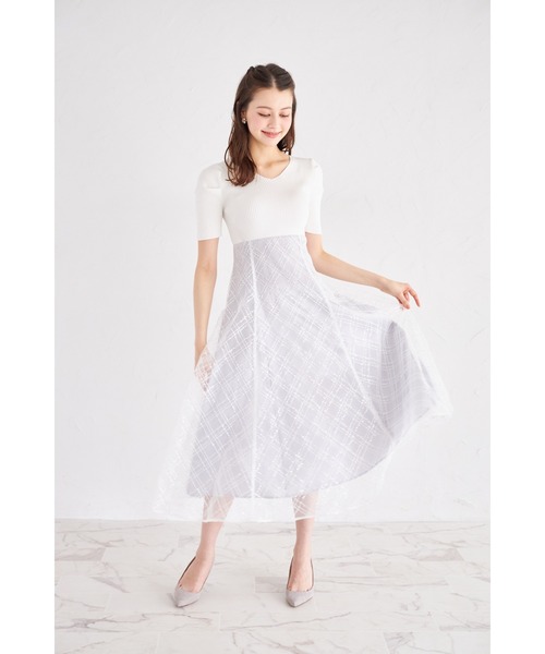 tocco closet(トッコ クローゼット)の「リブニット×スパンコールシアーチェックバックレースアップドッキングワンピース(ワンピース・レディース・オフホワイト/ブラック・M)」の9枚目の写真
