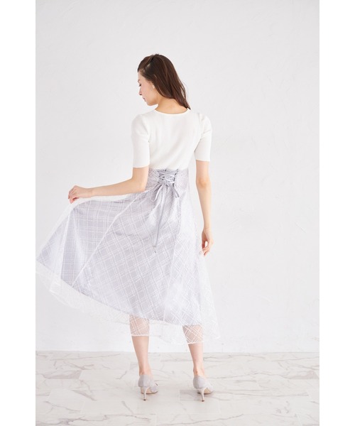 tocco closet(トッコ クローゼット)の「リブニット×スパンコールシアーチェックバックレースアップドッキングワンピース(ワンピース・レディース・オフホワイト/ブラック・M)」の10枚目の写真