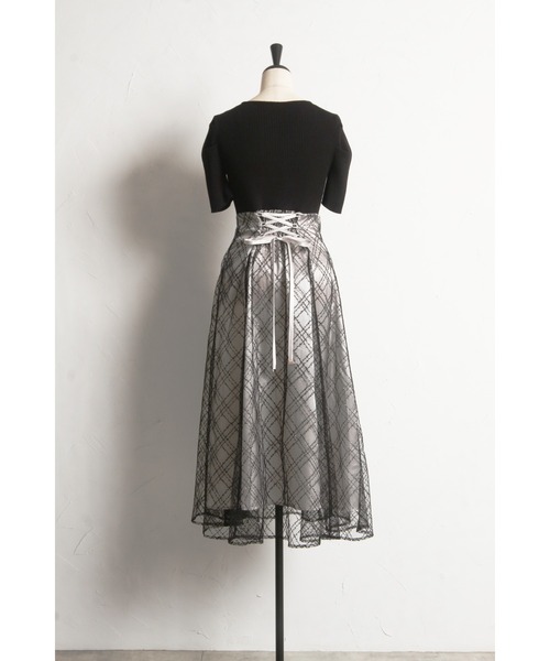 tocco closet(トッコ クローゼット)の「リブニット×スパンコールシアーチェックバックレースアップドッキングワンピース(ワンピース・レディース・オフホワイト/ブラック・M)」の14枚目の写真