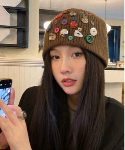 Burner（バーナー）の「【OKUOKU　0909】リメイク　ニット　帽子 oku-bosi-2（ニットキャップ/ビーニー・メンズ・ブラック/ベージュ/ダークブラウン・FREE）」の6枚目の写真