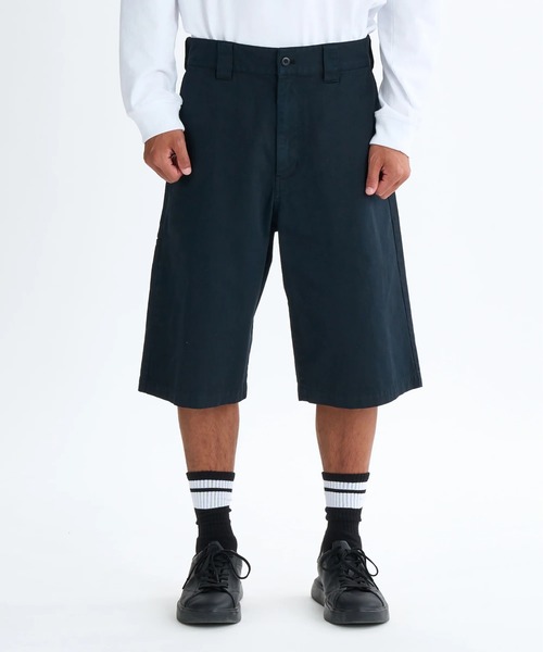 Quiksilver(クイックシルバー)の「CHINO WASH SHORT/クイックシルバーショートパンツ(チノパンツ・メンズ・ブラック/カーキ・X-LARGE/LARGE/MEDIUM)」の1枚目の写真