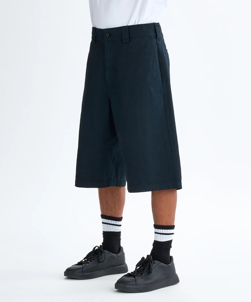 Quiksilver(クイックシルバー)の「CHINO WASH SHORT/クイックシルバーショートパンツ(チノパンツ・メンズ・ブラック/カーキ・X-LARGE/LARGE/MEDIUM)」の4枚目の写真