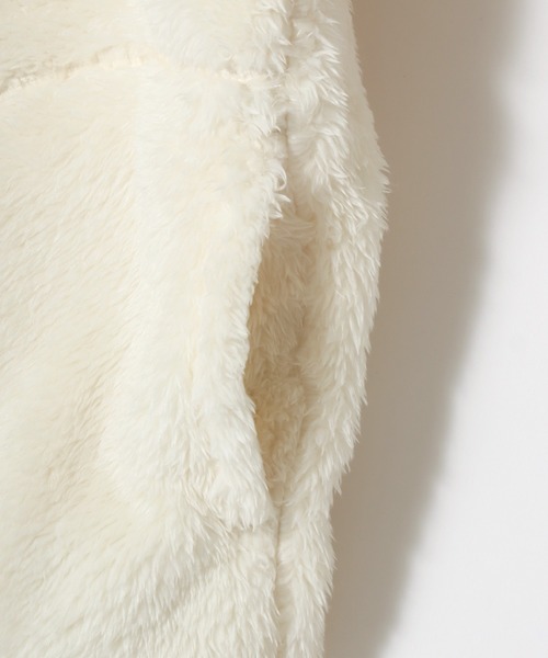 Champion(チャンピオン)の「Champion/チャンピオン SHERPA FLEECE ZIP CARDIGAN/シェルパフリース ロゴ ワンポイント刺繍 ジップカーディガン/ボアフリースジャケット/ブルゾン/レディース(カーディガン/ボレロ・レディース・オフホワイト/ブラック/ライトパープル・L/M)」の15枚目の写真