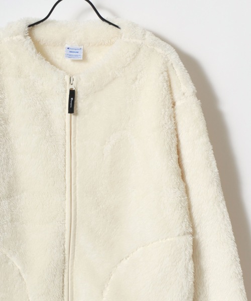 Champion(チャンピオン)の「Champion/チャンピオン SHERPA FLEECE ZIP CARDIGAN/シェルパフリース ロゴ ワンポイント刺繍 ジップカーディガン/ボアフリースジャケット/ブルゾン/レディース(カーディガン/ボレロ・レディース・オフホワイト/ブラック/ライトパープル・L/M)」の4枚目の写真