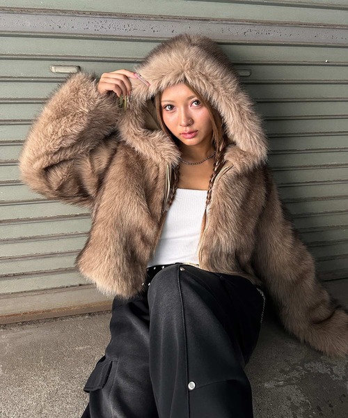 【新品未使用】d.i.a ファー付きジャケット DAIYA（ダイヤ） ブルゾン アウター フェイクファー ジップパーカー