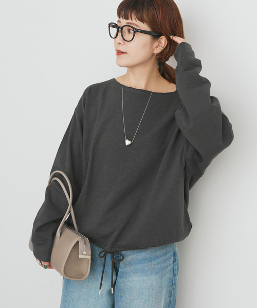 Spick & Span(スピックアンドスパン)の「コットンスラブミニ裏毛プルオーバー(スウェット・レディース・チャコールグレー/ベージュ・FREE)」の5枚目の写真