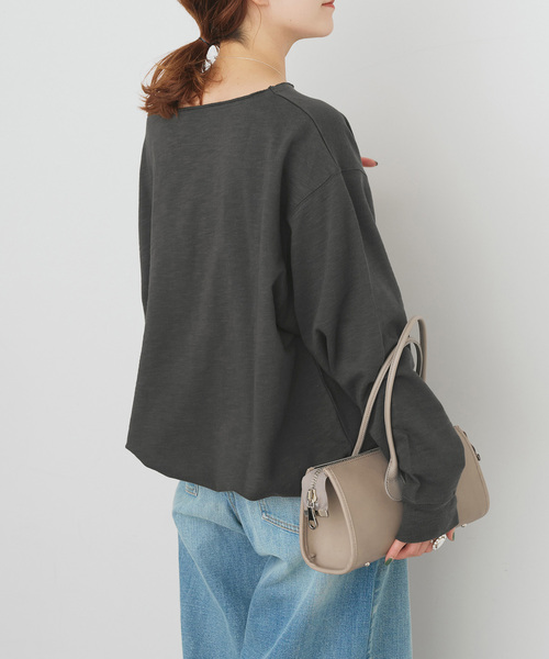 Spick & Span(スピックアンドスパン)の「コットンスラブミニ裏毛プルオーバー(スウェット・レディース・チャコールグレー/ベージュ・FREE)」の8枚目の写真