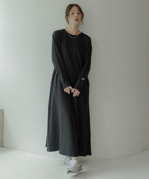 Champion（チャンピオン）の「『別注』Champion×Sonny Label　裏毛スウェットテントワンピース（ワンピース・レディース・ブラック/グレー/スミクロ・SMALL/FREE）」の11枚目の写真