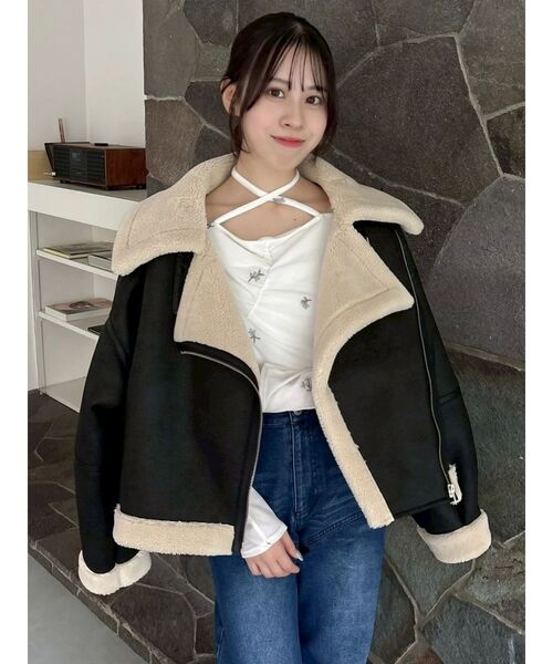 dazzlin(ダズリン)の「ビッグカラームートンブルゾン(ムートンコート・レディース・ピンク/ブラウン/アイボリー/ブラック・FREE)」の10枚目の写真