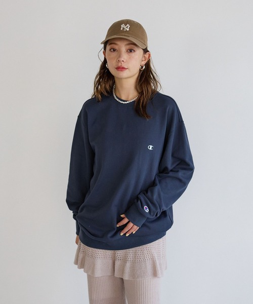 Champion(チャンピオン)の「【Champion(チャンピオン)】別注刺繍ロングスリーブスウェット(裏毛)(スウェット・レディース・オートミール/ネイビー/ライトグレー/レンガ・FREE)」の3枚目の写真