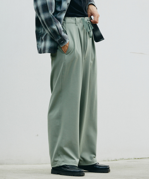 JOURNAL STANDARD（ジャーナルスタンダード）の「TR ウォーム オーバー パンツ（その他パンツ・メンズ・ライトグレー/ブラウン/ブラック/チャコールグレー・SMALL/LARGE/MEDIUM）」の3枚目の写真