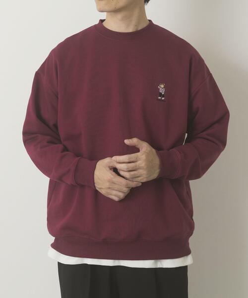 ITEMS URBANRESEARCH（アイテムズ アーバンリサーチ）の「TeddyBear ワンポイント スウェット（スウェット・メンズ・バーガンディー/グリーン/オートミール/ネイビー・LARGE/MEDIUM）」の4枚目の写真