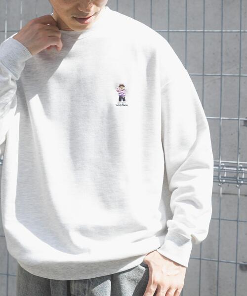ITEMS URBANRESEARCH（アイテムズ アーバンリサーチ）の「TeddyBear ワンポイント スウェット（スウェット・メンズ・バーガンディー/グリーン/オートミール/ネイビー・LARGE/MEDIUM）」の5枚目の写真