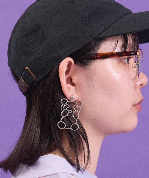 I am I in fact...（アイアムアイインファクト）の「SUPER IDOL PIERCE（ピアス（両耳用）・レディース・シルバー/ゴールド・FREE）」の2枚目の写真