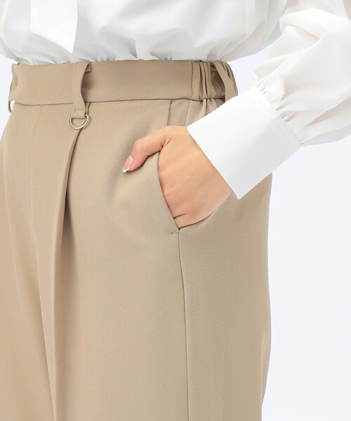 BEAMS HEART（ビームスハート）の「【セレモニー】Dカン チャーム ワイドパンツ（スラックス・レディース・ベージュ/ブラック・SMALL/MEDIUM）」の15枚目の写真