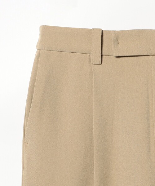 BEAMS HEART（ビームスハート）の「【セレモニー】Dカン チャーム ワイドパンツ（スラックス・レディース・ベージュ/ブラック・SMALL/MEDIUM）」の22枚目の写真
