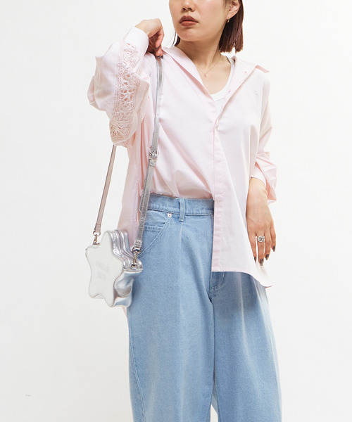 CONVERSE TOKYO（コンバーストウキョウ）の「STAR★ MINI SHOULDER BAG（ショルダーバッグ・レディース・ブラック/シルバー・FREE）」の4枚目の写真