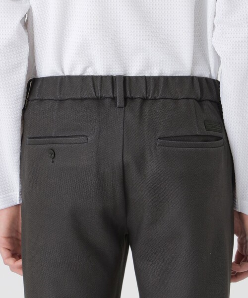 BLACK LABEL CRESTBRIDGE（ブラックレーベル・クレストブリッジ）の「【BLACK lab.】ライトウェイトダウンファブリックトラウザーズ（その他パンツ・メンズ・ブラック/ネイビー・S/L/M/XL）」の4枚目の写真