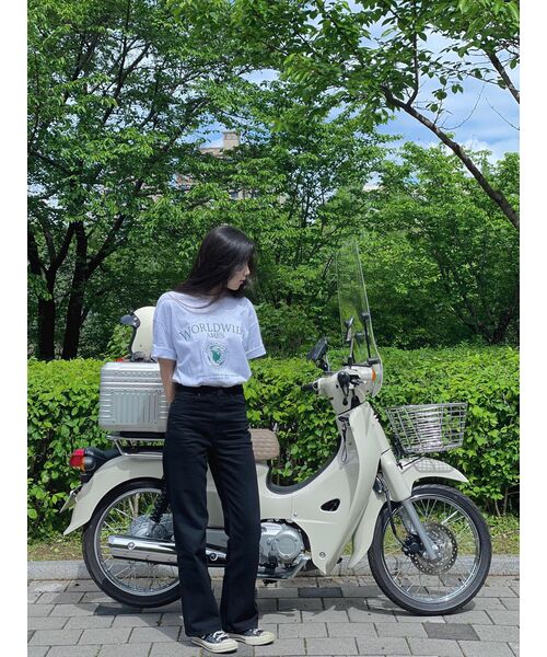 MUSINSA STANDARD WOMAN（ムシンサスタンダードウーマン）の「ウィメンズストレートデニムパンツ[ブラック]（デニムパンツ・レディース・その他・30/23/24/25/26/27/28/29/32）」の13枚目の写真