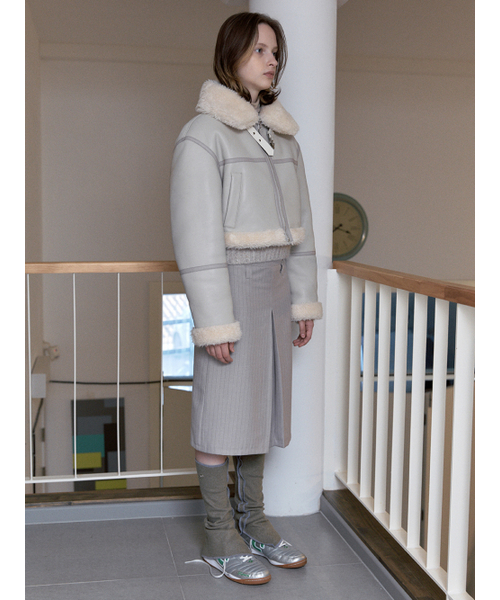 SINOON（シヌーン）の「SEMI LOW RISE STRIPE MIDI SKIRT (BEIGE)（スカート・レディース・ベージュ・SMALL/MEDIUM）」の3枚目の写真