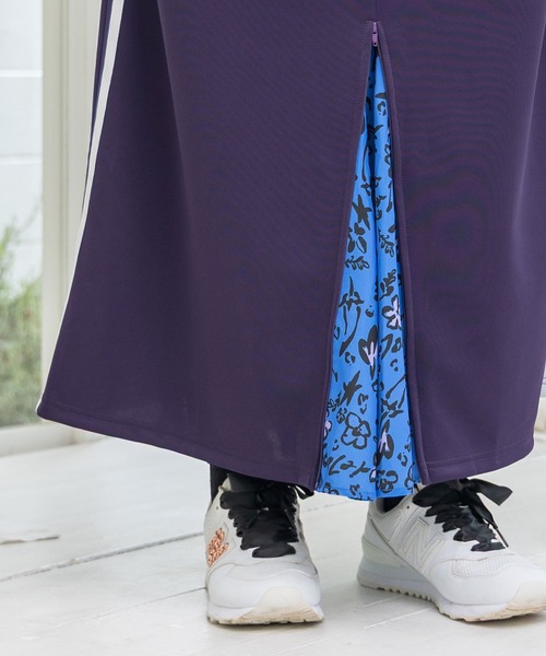 ScoLar(スカラー)の「153716:仲宗根泉(HY)コラボ 柄切替ジャージスカート(スカート・レディース・ブラック/パープル・M)」の9枚目の写真