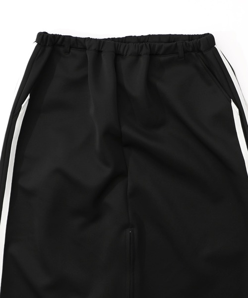 ScoLar(スカラー)の「153716:仲宗根泉(HY)コラボ 柄切替ジャージスカート(スカート・レディース・ブラック/パープル・M)」の22枚目の写真