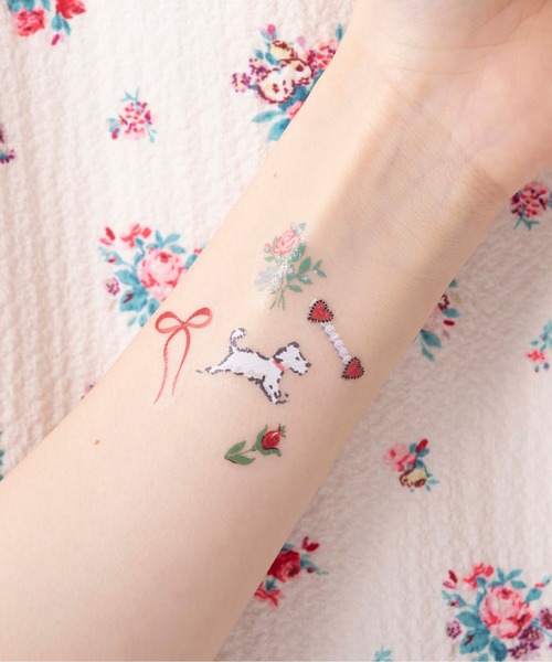 Cath Kidston(キャスキッドソン)の「タトゥーステッカー(ステッカー/テープ・レディース・サックスブルー系/ピンク/レッド/レッド系/サックスブルー・FREE)」の4枚目の写真
