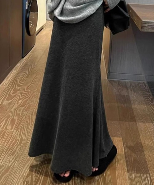 SallyLunn(サリーラン)の「Aラインニットスカート(スカート・レディース・ブラック/ブラウン/ホワイト/グレー・MEDIUM/LARGE)」の3枚目の写真
