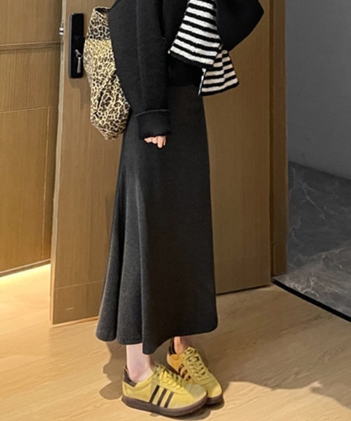 SallyLunn(サリーラン)の「Aラインニットスカート(スカート・レディース・ブラック/ブラウン/ホワイト/グレー・MEDIUM/LARGE)」の13枚目の写真