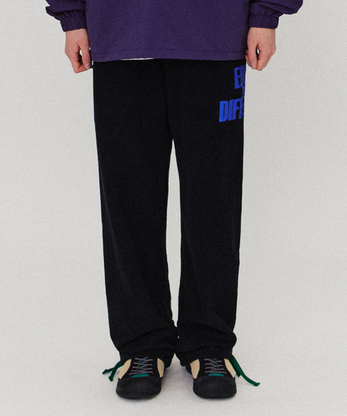 Golden string jogger pants_Black