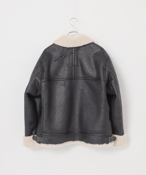 B.C STOCK(ベーセーストック)の「ヴィンテージ加工 B-3 フライトジャケット(ムートンコート・メンズ・ブラウン/ブラック・MEDIUM/LARGE)」の10枚目の写真