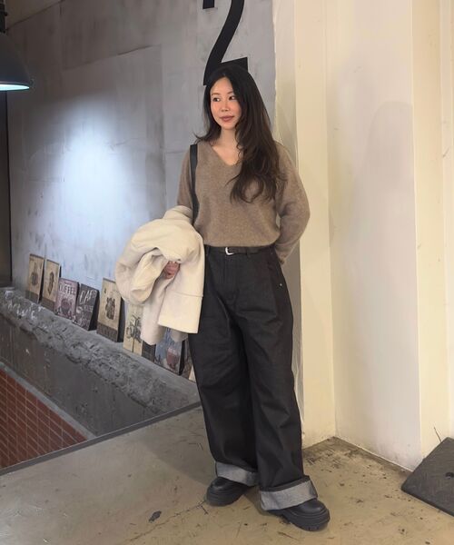 WEST GRAND BOULEVARD(ウエストグランドブルバード)の「ヒューズワイドワンタック生地デニムパンツBLACKINDIGO(デニムパンツ・レディース・その他・MEDIUM/LARGE/X-LARGE/X-SMALL/SMALL)」の10枚目の写真