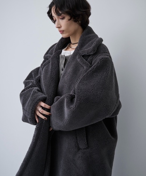 AIC.（エーアイシー）の「ボアロングテーラードコート（チェスターコート・レディース・モカ/チャコールグレー・FREE）」の18枚目の写真