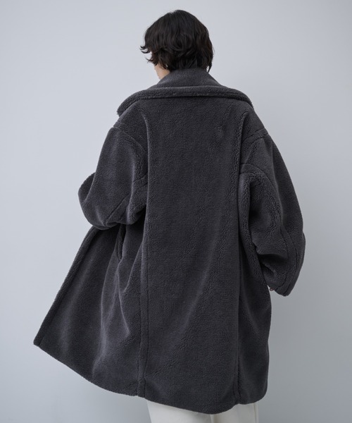 AIC.（エーアイシー）の「ボアロングテーラードコート（チェスターコート・レディース・モカ/チャコールグレー・FREE）」の14枚目の写真