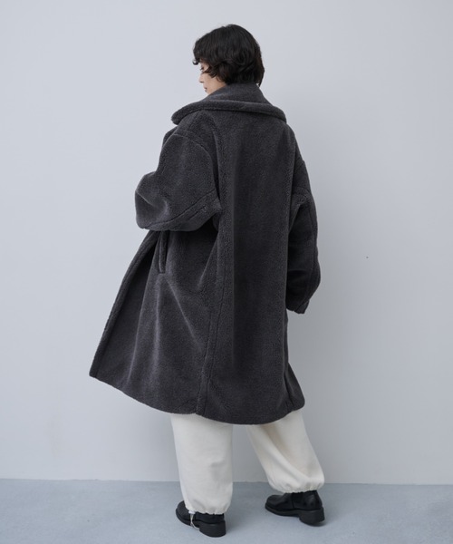 AIC.（エーアイシー）の「ボアロングテーラードコート（チェスターコート・レディース・モカ/チャコールグレー・FREE）」の11枚目の写真