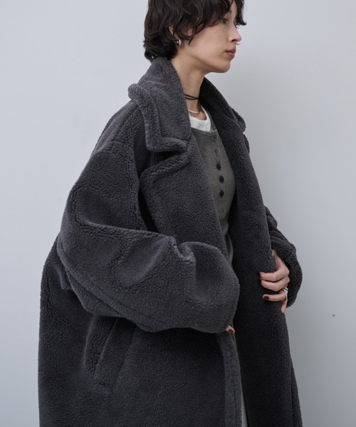 AIC.（エーアイシー）の「ボアロングテーラードコート（チェスターコート・レディース・モカ/チャコールグレー・FREE）」の19枚目の写真