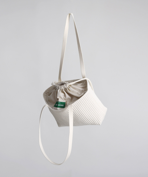 GREEN STUFF(グリーンスタッフ)の「boat string bag 66 corduroy canvas - ivory S(エコバッグ/サブバッグ・レディース・その他・FREE)」の3枚目の写真