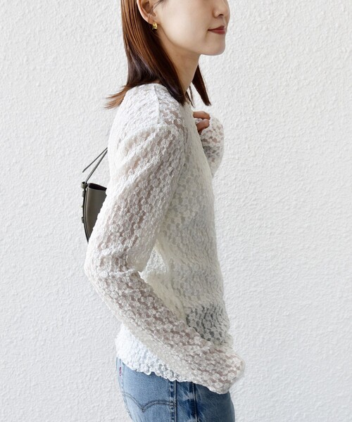 SHIPS(シップス)の「〈手洗い可能〉ラッセル レース ヘンリー ネック 2WAY プルオーバー(Tシャツ/カットソー・レディース・オフホワイト/ネイビー/ブラック/ホワイト・ONE SIZE)」の18枚目の写真