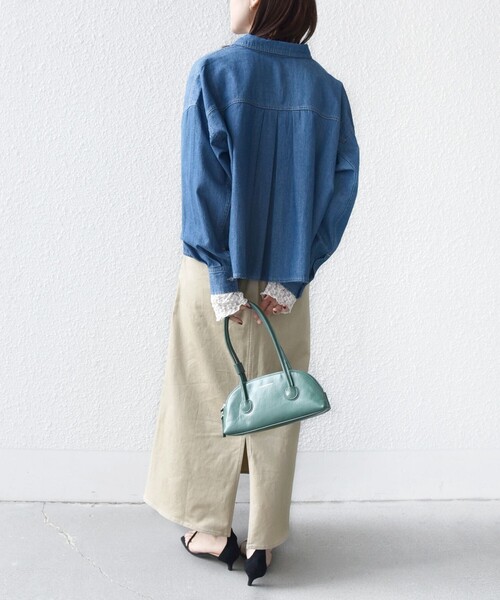 SHIPS(シップス)の「〈手洗い可能〉ラッセル レース ヘンリー ネック 2WAY プルオーバー(Tシャツ/カットソー・レディース・オフホワイト/ネイビー/ブラック/ホワイト・ONE SIZE)」の22枚目の写真