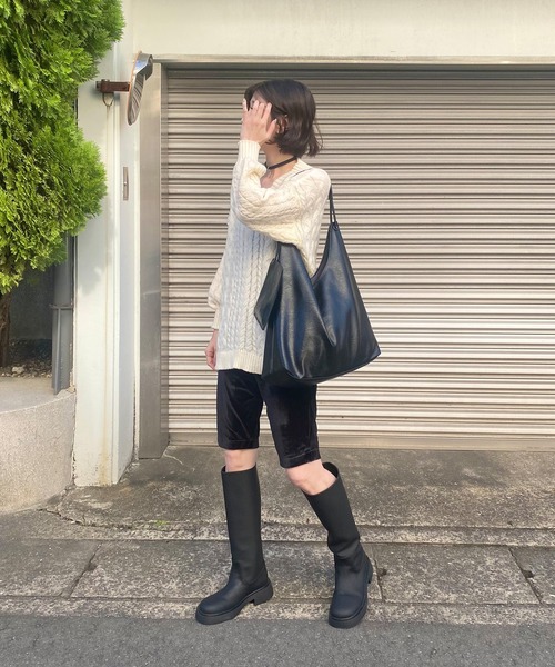 ISOOK(アイスー)の「Vネックケーブルニット(kiharu select) / セーター プルオーバー 長袖 ミドル丈 グレー アイボリー(ニット/セーター・レディース・アイボリー/グレー・FREE)」の4枚目の写真