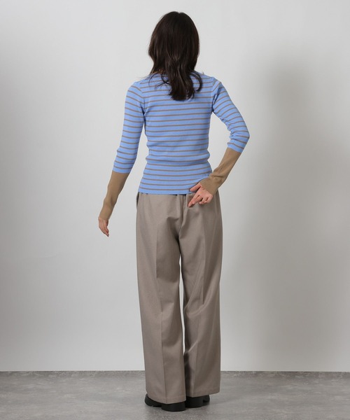 LAKOLE（ラコレ）の「12ゲージ袖配色ニット2 / 638483（ニット/セーター・レディース・ネイビー/オフホワイト/ホワイト×ブラック/ブラック/ライトブルー・FREE）」の9枚目の写真