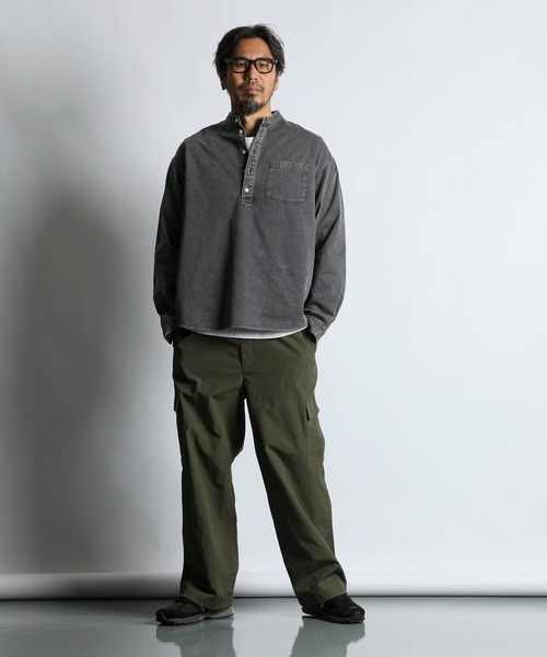 The DUFFER of ST.GEORGE（ザダファーオブセントジョージ）の「【WEB限定アイテム】RIPSTOP NYLON WIDE CARGO PANTS：リップストップナイロン ワイド カーゴパンツ（カーゴパンツ・メンズ・ブラック/カーキ・MEDIUM/SMALL/X-LARGE/LARGE）」の6枚目の写真