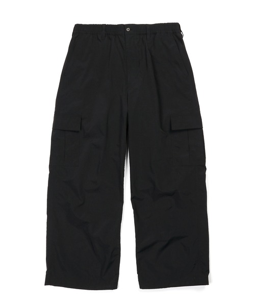 The DUFFER of ST.GEORGE（ザダファーオブセントジョージ）の「【WEB限定アイテム】RIPSTOP NYLON WIDE CARGO PANTS：リップストップナイロン ワイド カーゴパンツ（カーゴパンツ・メンズ・ブラック/カーキ・MEDIUM/SMALL/X-LARGE/LARGE）」の9枚目の写真