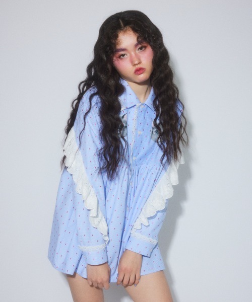 Candy Stripper（キャンディストリッパー）の「TINY CAT SHIRT ワンピース（シャツワンピース・レディース・ブラック/ライトブルー・FREE）」の4枚目の写真